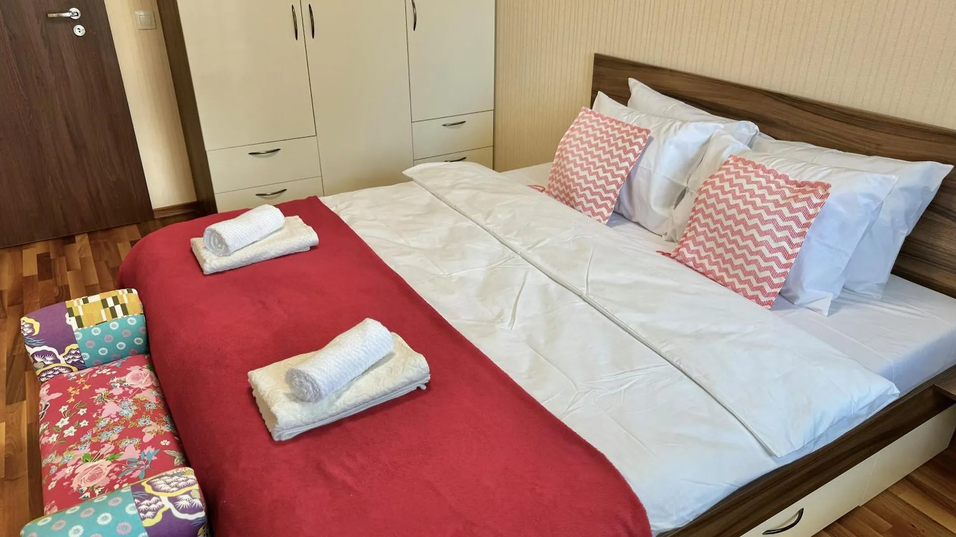Sunny & Comfort Apartment Next To Tech Park For 4 Guests Sofia
